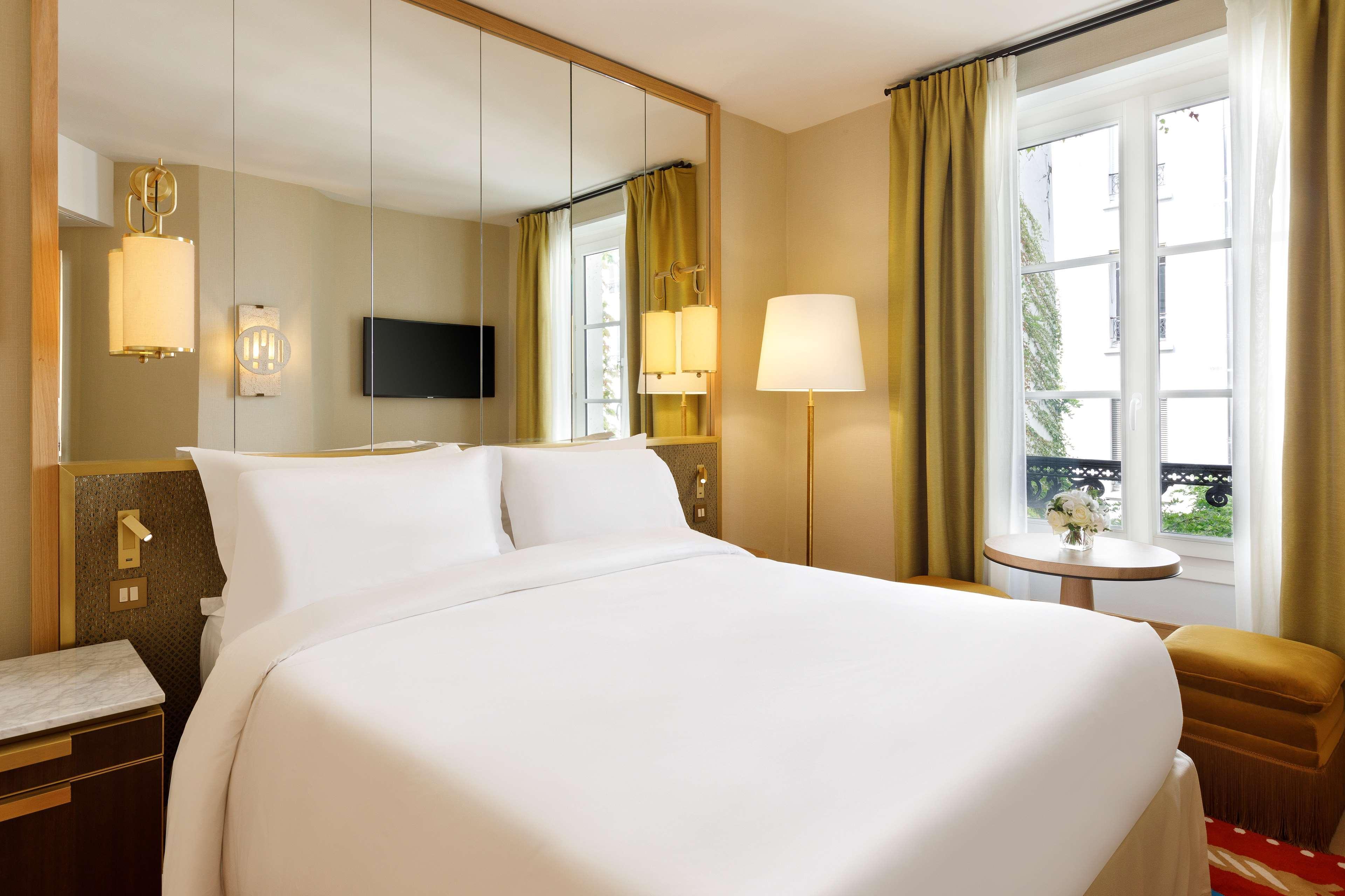 Le Belgrand Hotel Paris Champs Elysees, Tapestry By Hilton Екстер'єр фото