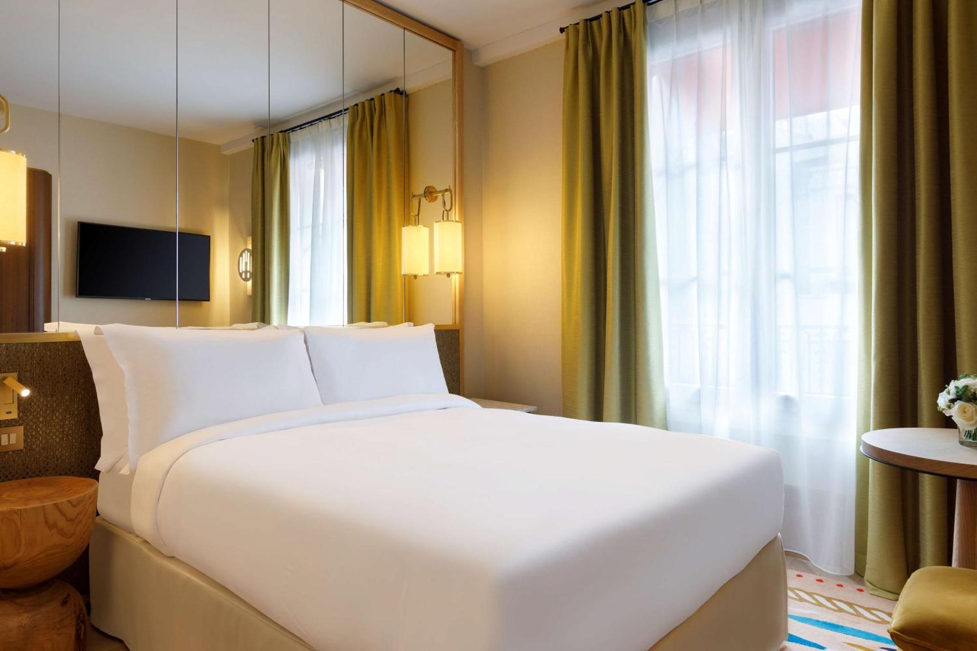 Le Belgrand Hotel Paris Champs Elysees, Tapestry By Hilton Екстер'єр фото
